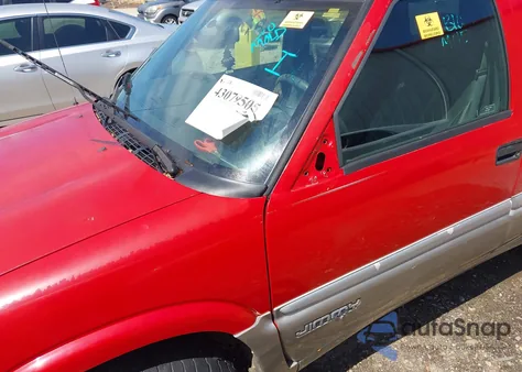 1998 GMC Jimmy Slt из США, поврежденный, VIN 1GKDT13W6W2559567